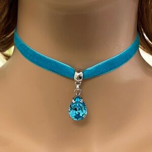 Elegant Turquoise Blue Teardrop Pendant Choker Necklace handcrafted